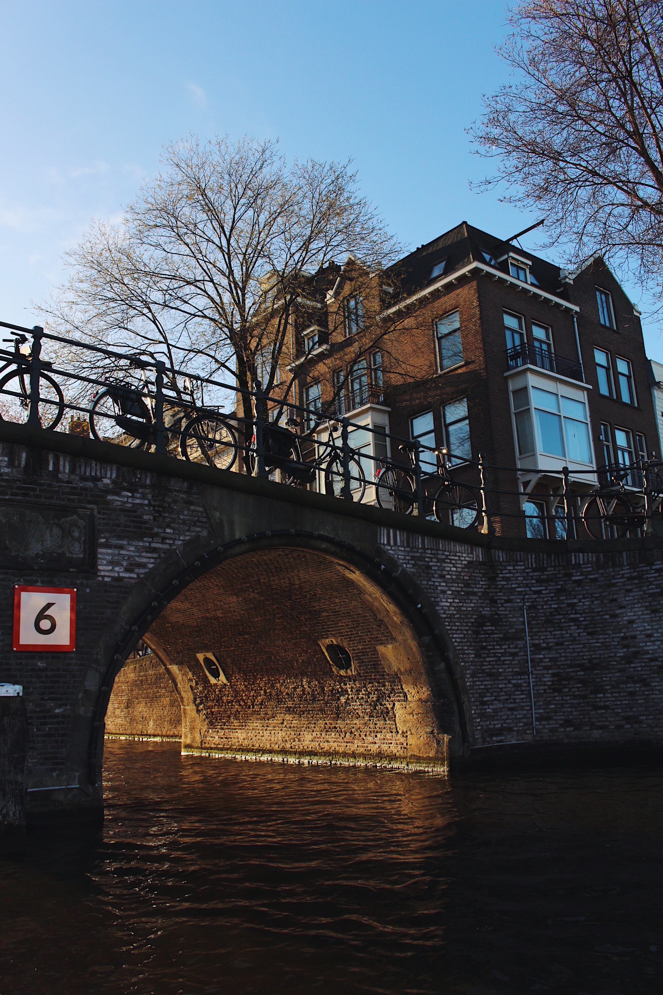 Travel Guide: Amsterdam, Netherlands